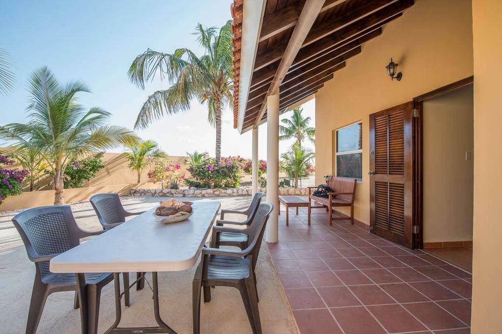 Lagun Blou Dive And Beach Resort Eksteriør billede