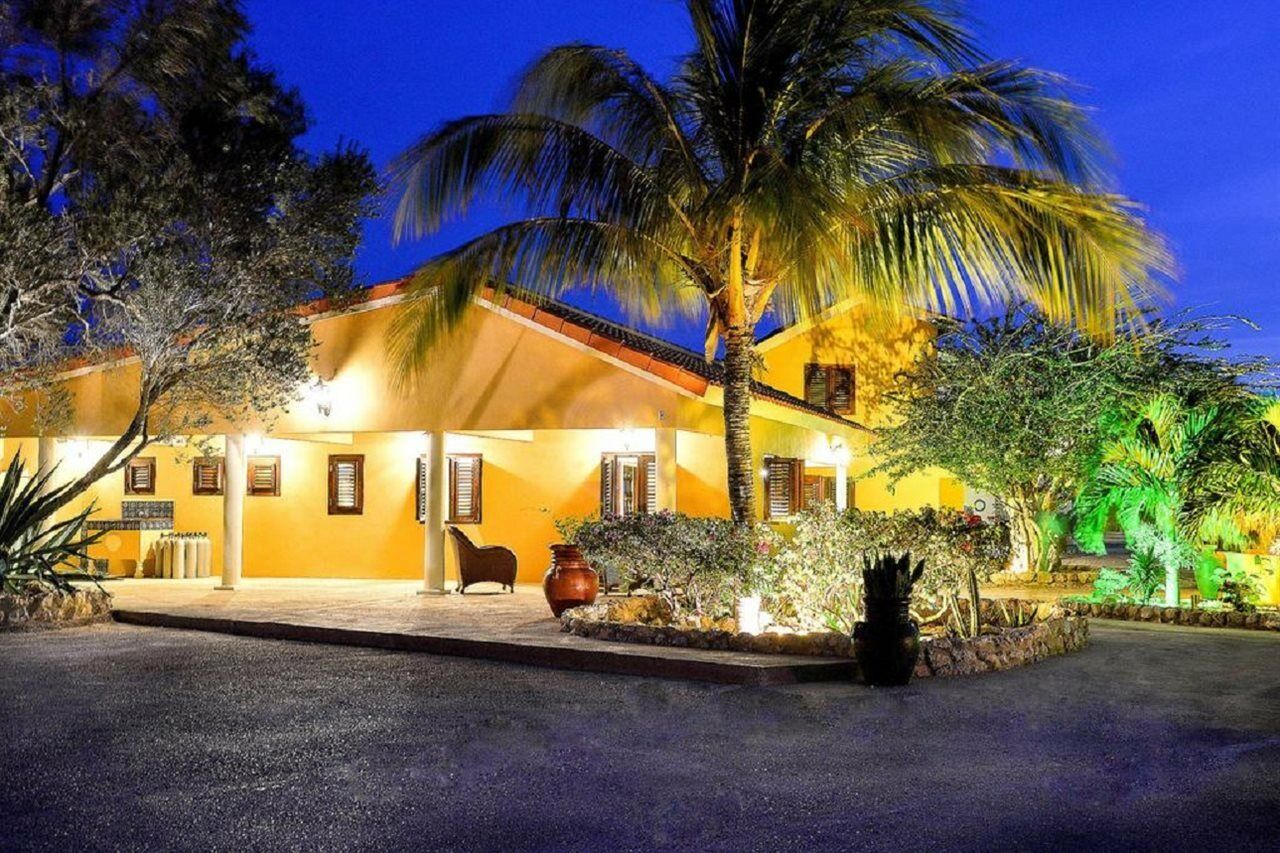 Lagun Blou Dive And Beach Resort Eksteriør billede